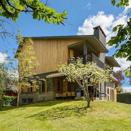 Cinco Vistas Villa *